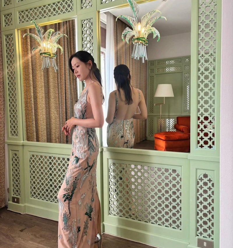 From First Love to Award-Winning Queen: Son Ye-jin-s 17-Year Red-Carpet Glow-Up
