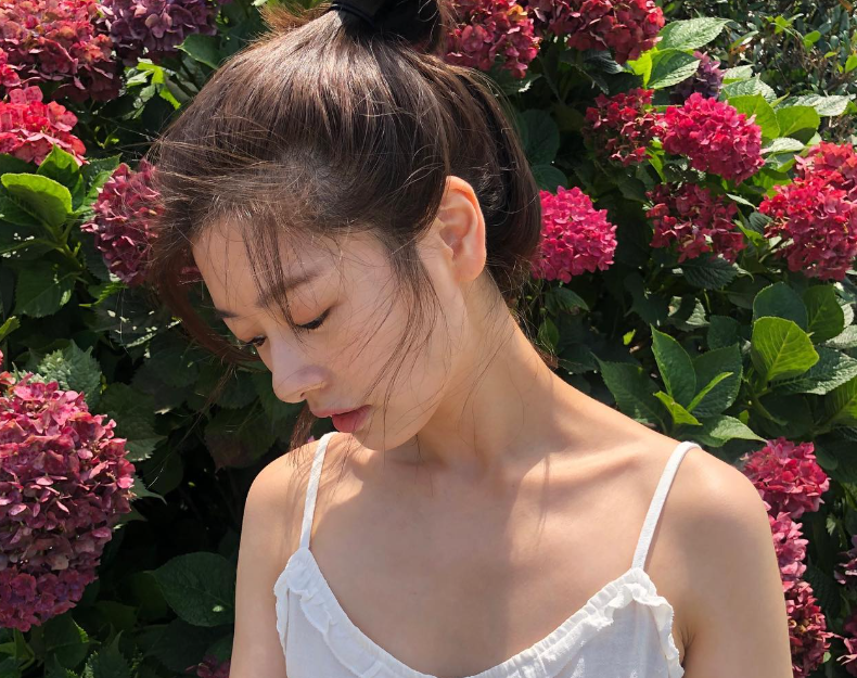 37 and Aging Backwards: Jung So-min Proves K-Beauty Isn't Just Skincare