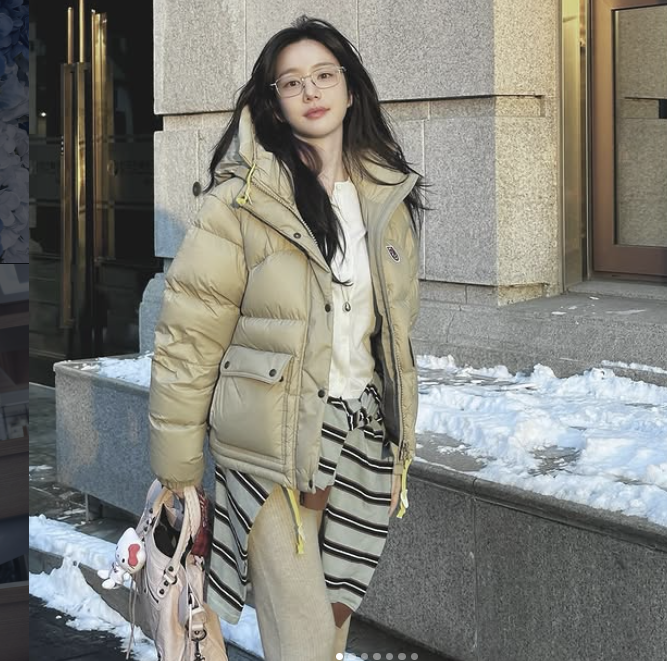 From Filming to Wedding in One Outfit: Lee Yu-bi's Everyday Wardrobe Philosophy That Women Actually Want to Copy