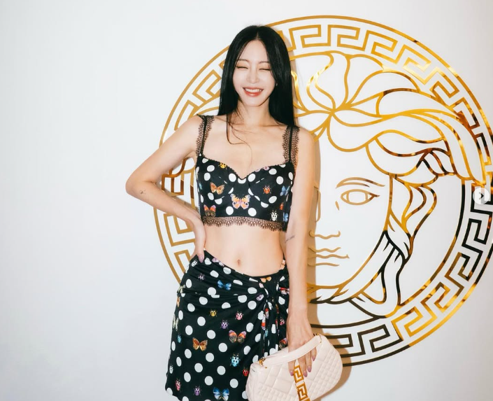 Han Ye Seul Announced Her Marriage on YouTube Mid-Handbag Segment — Here's Why That Outfit Became the Talk