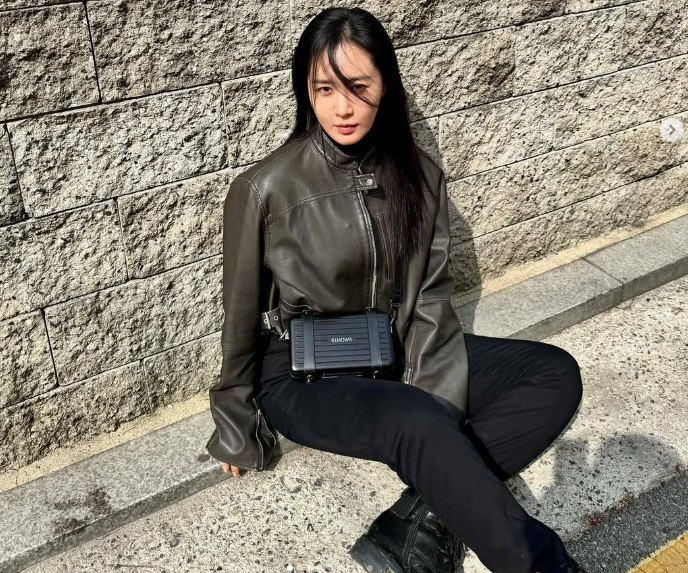 Yuri Left SM Entertainment. Five Days Later, She Took a Music Show Stage. Here's What She Wore.