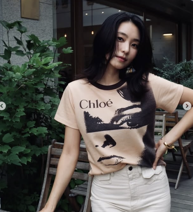 Fashion King Korea Runner-Up Knows Denim: How Yoon Bo-Ra Actually Dresses Off Stage