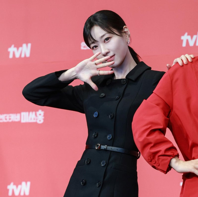 Trendsetter Actress: The Prep School to Stardom Arc