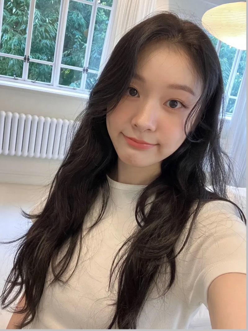 That Rattan Bag Costs WHAT? Kim Yeon-a's Casual Flex