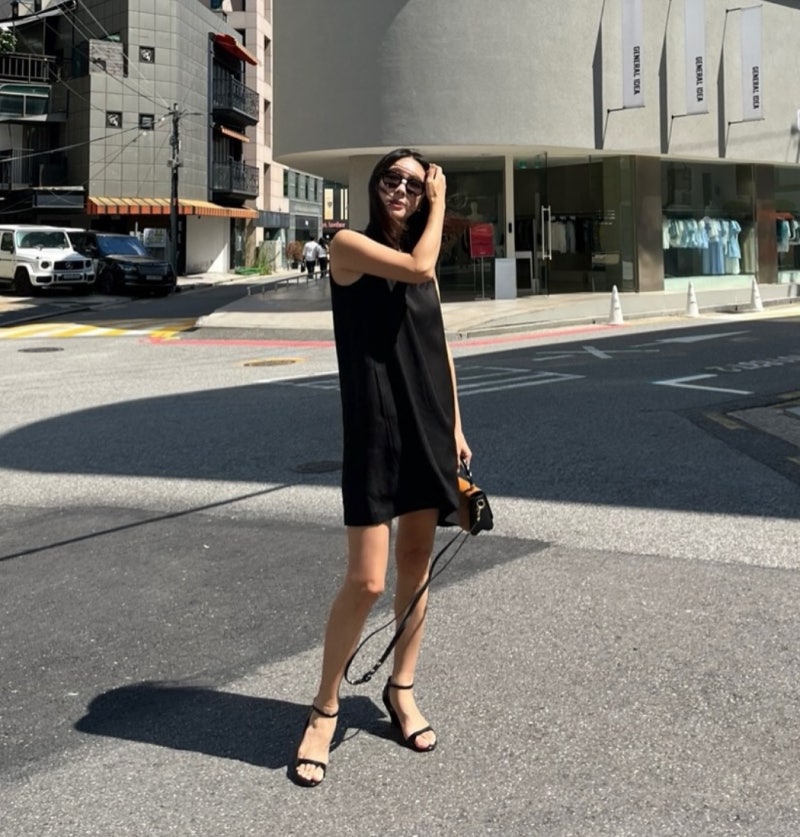 Hard To Believe She's 46: The Actress Who Looks Younger In Casual Clothes