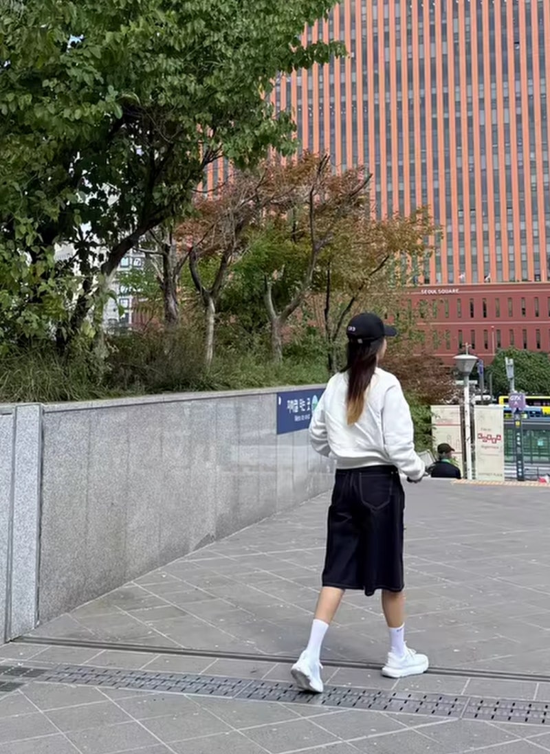 “This woman is turning 50 soon?”… Today’s fashion update from an actress who makes it hard to believe she is 49.