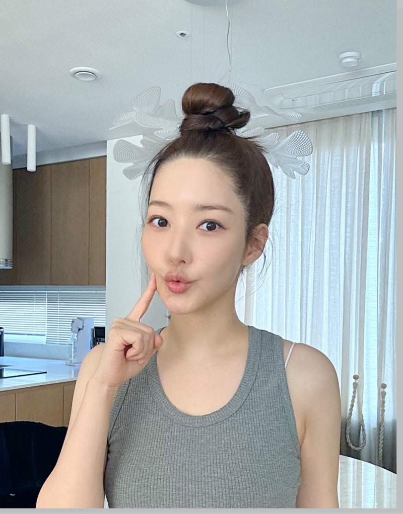 “Who would think she’s 40?”… A youthful actress who still looks like she’s in her 20s in casual clothes