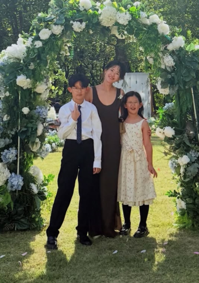 “As expected, a well-dressed couple is different”… Bong Tae-gyu & Hashish Park’s extraordinary wedding guest look