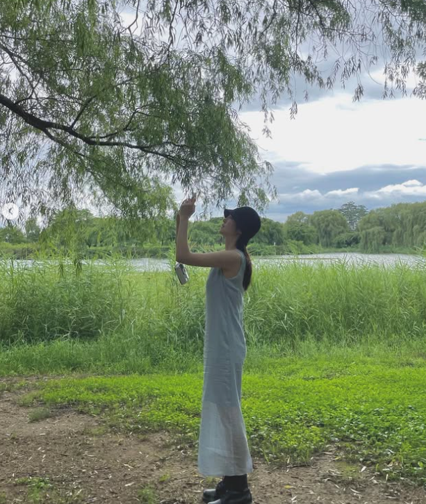 The 250-to-1 Audition Winner: Actress Kim Hye-jun Shows Off Effortless Summer Looks