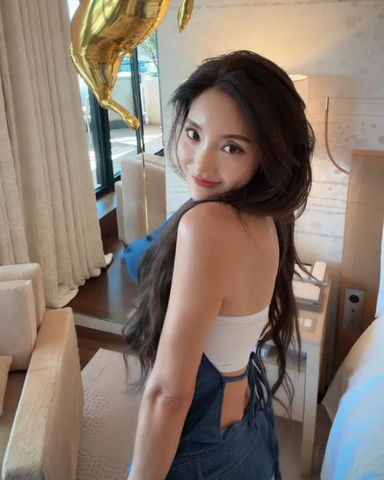 Bada's European Escape: From Denim to Dots