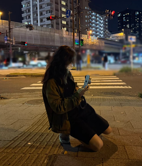 Shin Hye-sun's Oversized Moment—Why the 'Lady Dua' Actress Owns Summer's Easiest Silhouette