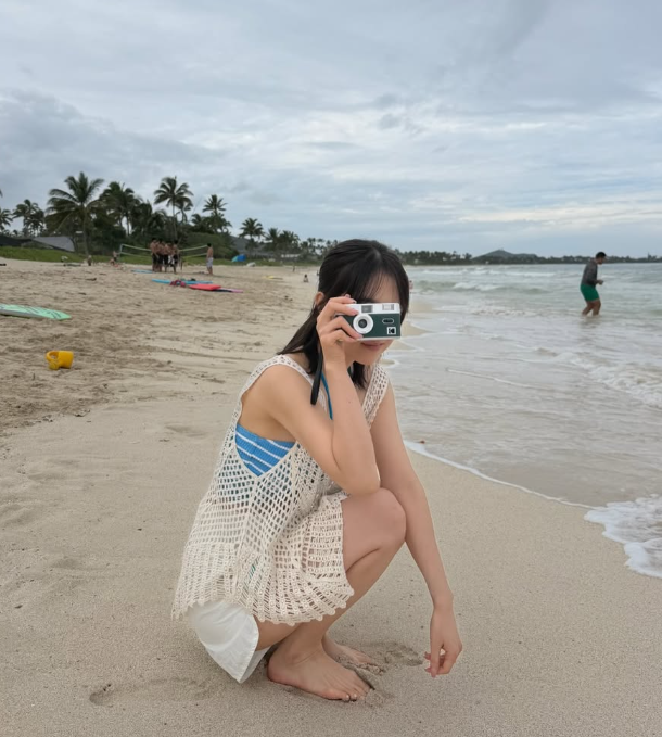 Park Bo-young's Resort Edit—How the Actress Everyone Calls Ageless Dresses for Beach Days