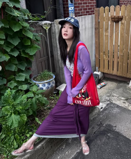 12 Years Later, Suddenly Viral: Lee Yu-mi's Unapologetically Bold Color Play