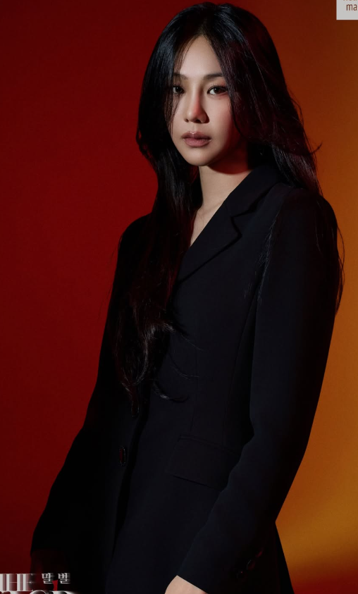 Breaking 4,200-to-1 Odds: Han Ji-eun's Perfectly Imperfect Summer Layering