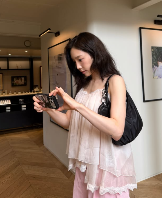 From Homebody to Summer Star: Taeyeon's Surprisingly Trendy Casual Wear