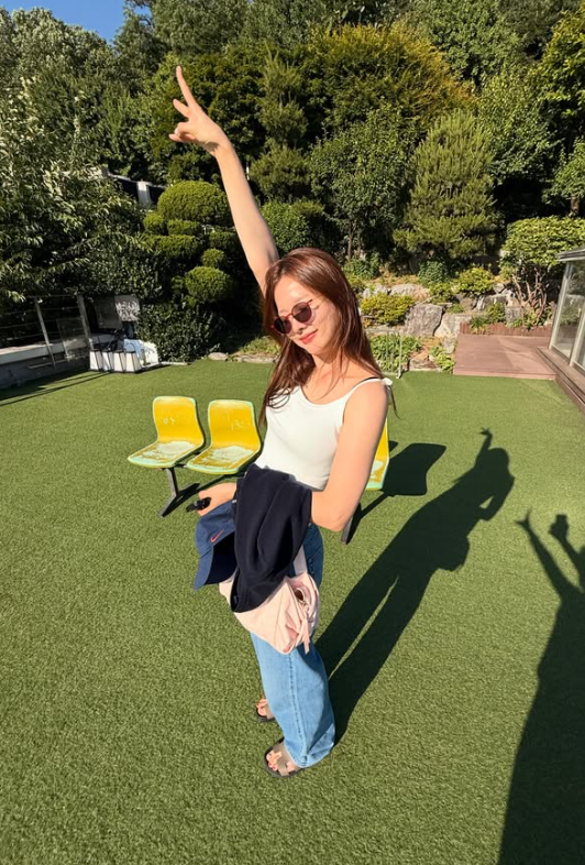 Solji Proves the Bun-and-Shirring-Top Combo Hits Different