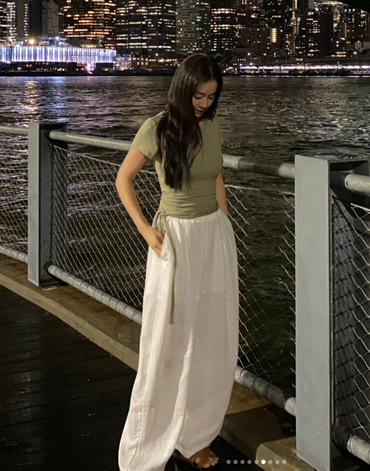 From Straight-A Honor Student to Style Icon: How Kim Tae-hee Masters Effortless Summer Vacation Dressing