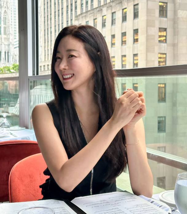 Miss Korea Finalist & Timeless Beauty Icon Kim Sa-rang Masters Tennis Core & Minimalist Evening in Back-to-Back Looks