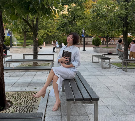 50 and Flawless: Kim Sung-ryung Age Is Just Backdrop