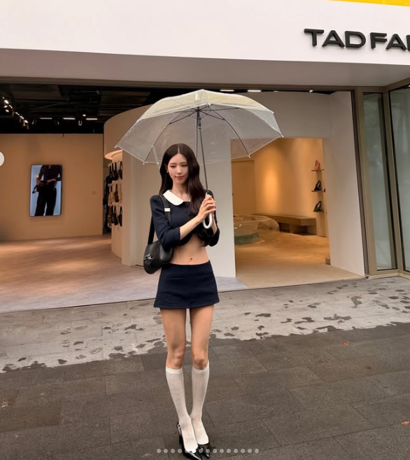 Miyeon (GIDLE) Masters Luxury Minimalism: How the Global Ambassador Elevates a Simple Bustier with Iconic It-Bags