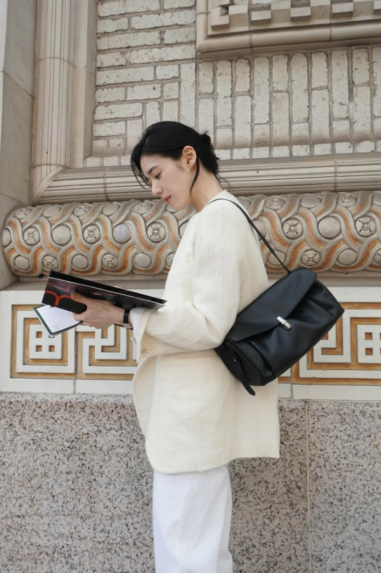 Luxury Handbag Mastery: How This Fashion-Trained Actress Styles Everyday Basics