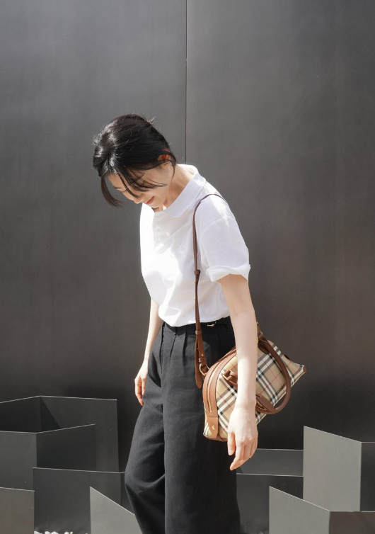 Luxury Handbag Mastery: How This Fashion-Trained Actress Styles Everyday Basics