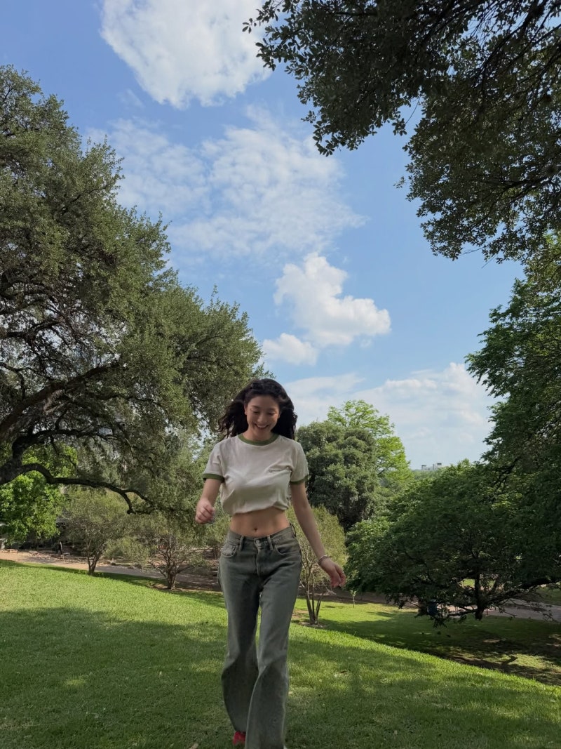 10-Year Trainee Survival Story: TWICE Jihyo Proves Fit & Healthy Curves Own Every Aesthetic