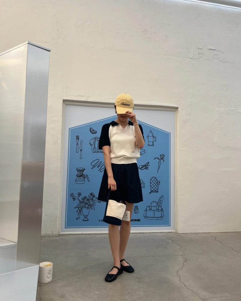 Nam Ji-hyun's 'Effortless' Mastery: Film Cameras, Yellow Caps, and the Art of Looking Unbothered