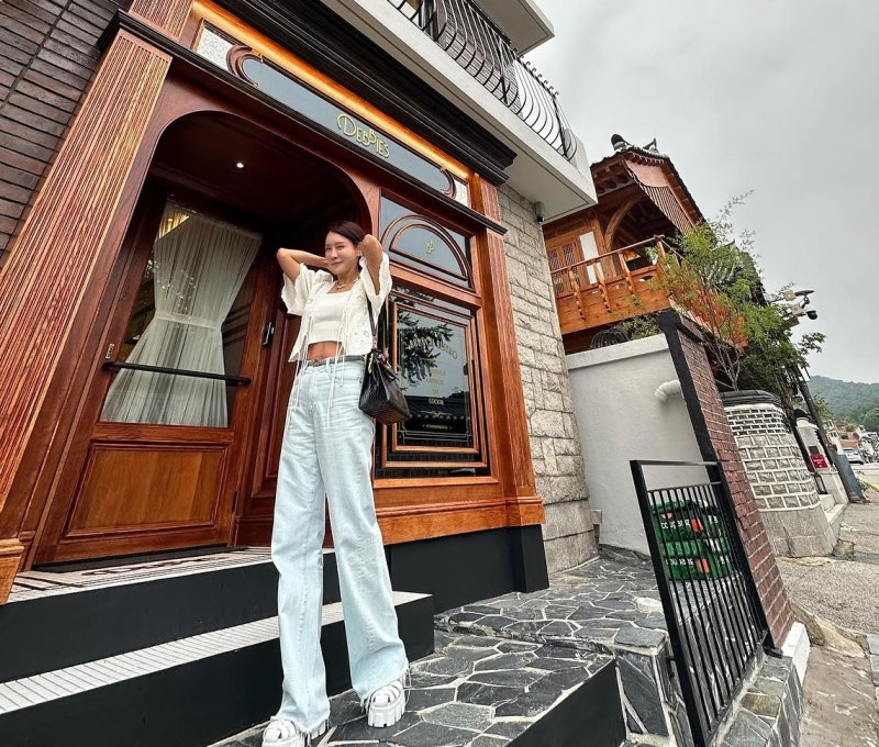 Kim Jeong-eun's Quiet Luxury: An Actress Still Riding High from Hit Dramas Proves Class Never Needs Volume