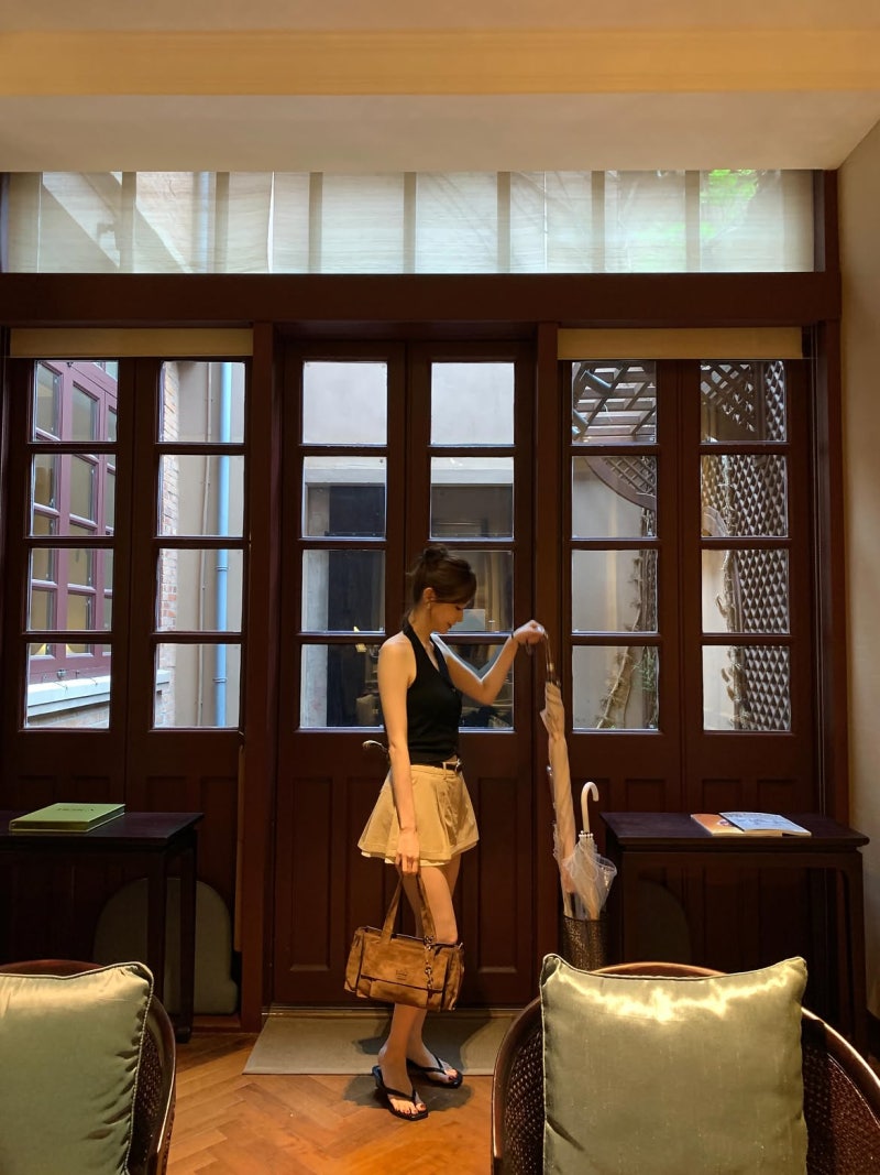 Kang Min-gyeong's Luxury Mix: How DAVICHI's Designer Founder Blends High-End with Her Own Brand