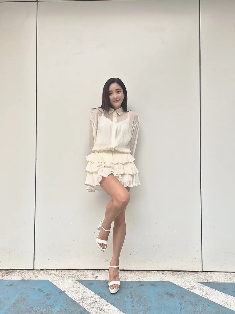From Vinyl House to K-pop Pioneer: Bada's Pure White Philosophy