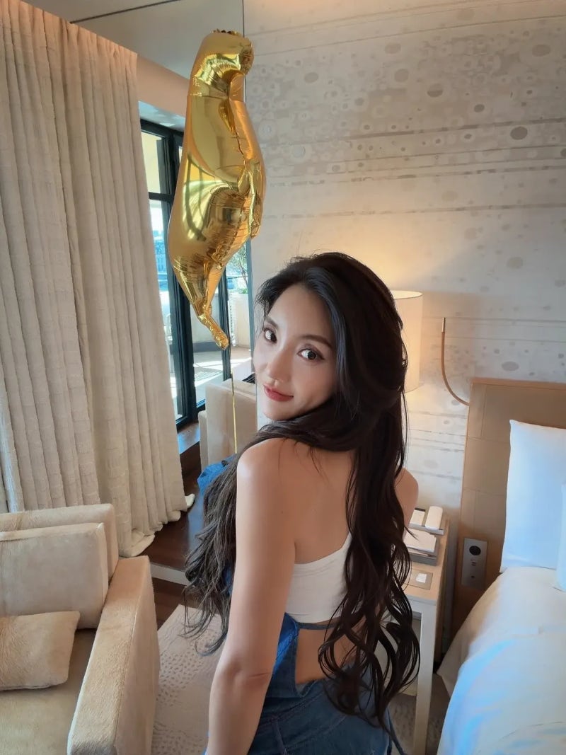From Vinyl House to K-pop Pioneer: Bada's Pure White Philosophy