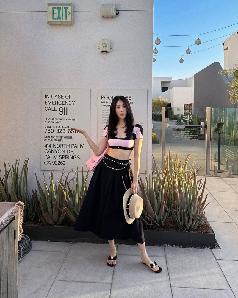 Park Ha-sun's Resort Study: Black Baseline, One Luxury Finish