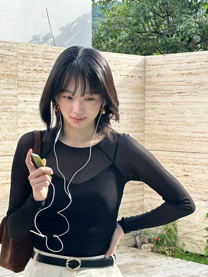Former Samsung Exec Turned Actress Spent a Year Mastering Judo—Here's Her Sleek All-Black Daily Look