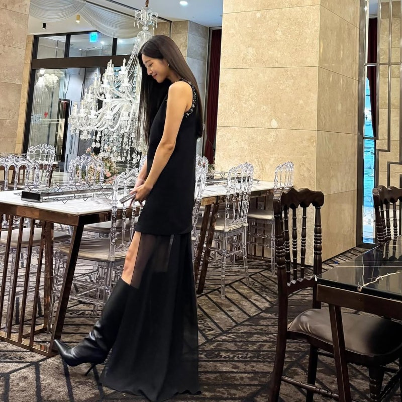 From Raven to Pearl: Jo Bo-ah's All-White Minimalist Mastery