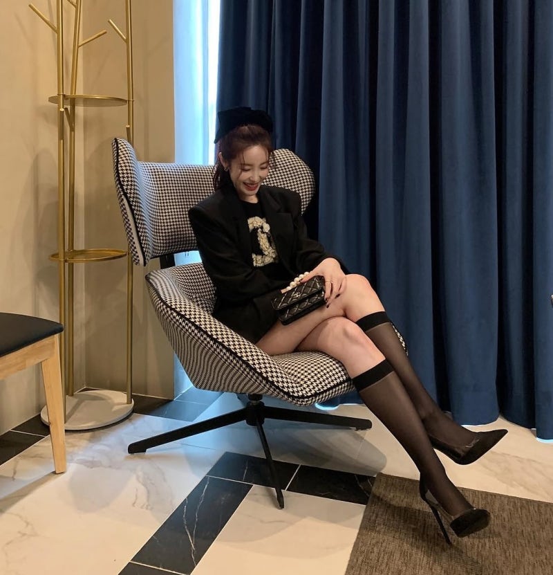 Jun Hyosung Was The Infamous Bagel Girl—And Her Check Blazer Game Proves She Never Forgot It