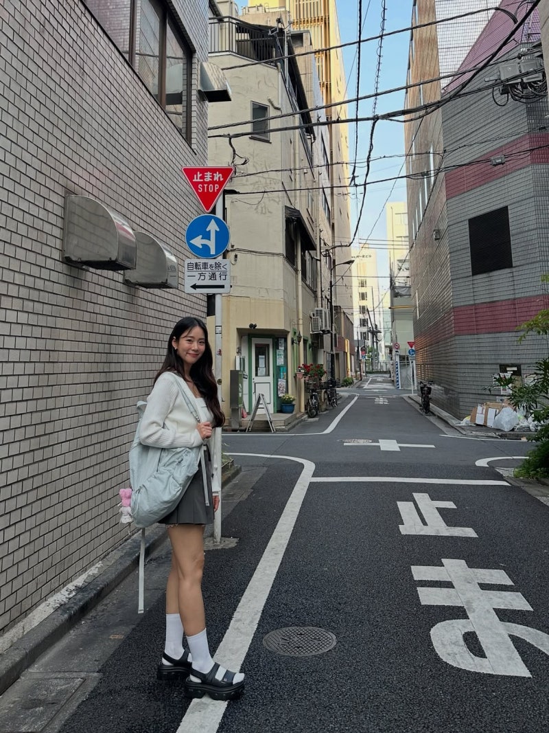 Han Seung-yeon: the KARA member who stopped aging and teaches three effortless outfit formulas