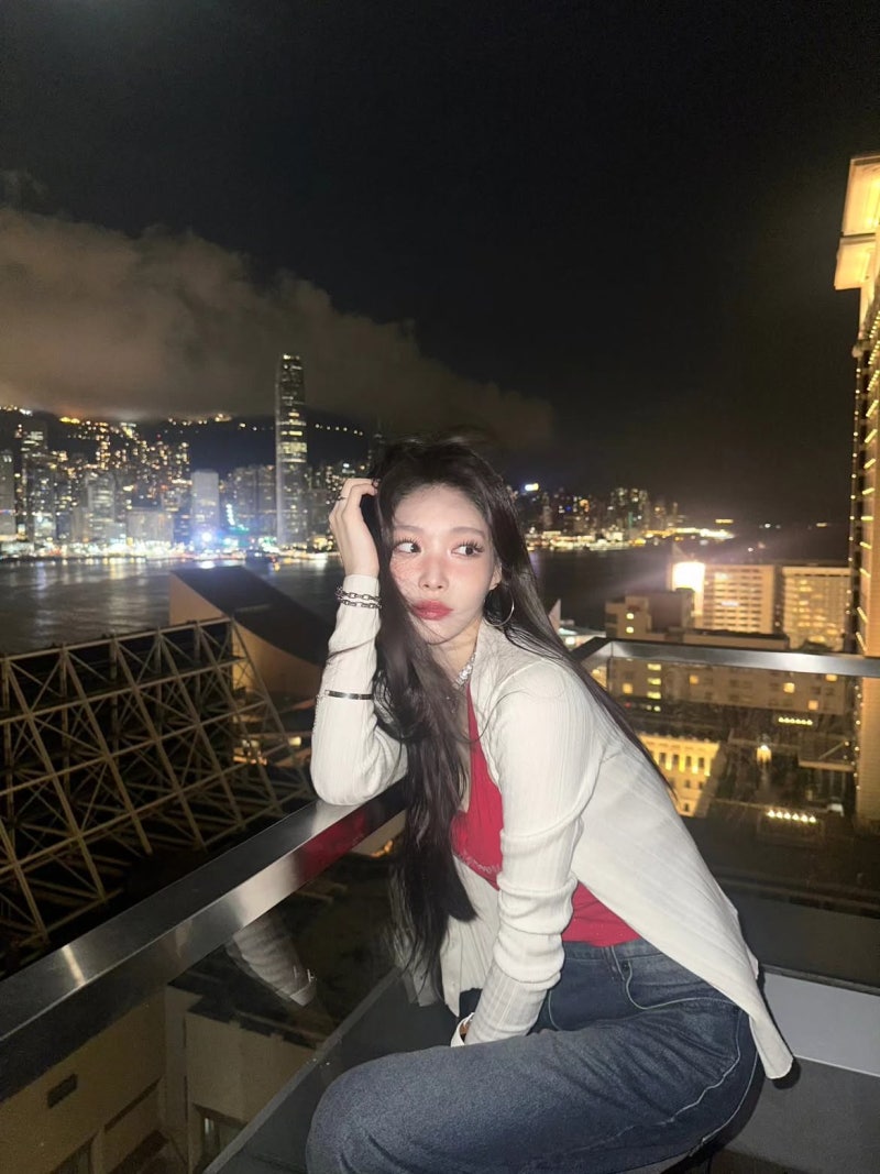Chungha: how this K-pop dancer builds her whole wardrobe around denim—and wins