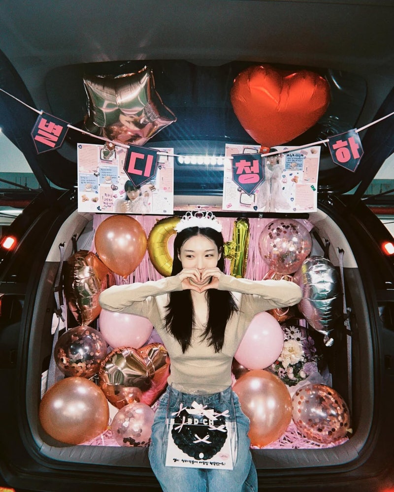 Chungha: how this K-pop dancer builds her whole wardrobe around denim—and wins