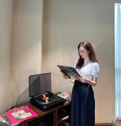 From Ulsan beauty icon to Girls' Day legend: Yu Ra layers color with discipline