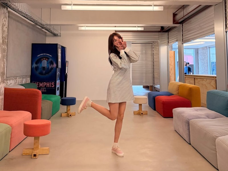 Twenty-eight years since her debut: Yoon Eun-hye shows us balance is everything