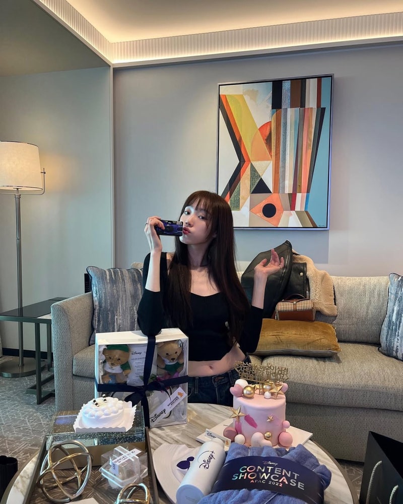 Fashion icon who wore 150 outfits in one drama: Lee Sung-kyung breaks down her recent looks