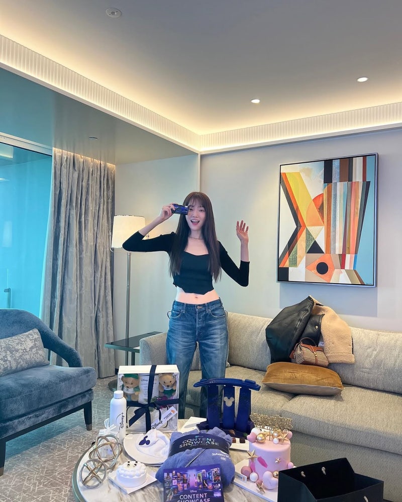 Fashion icon who wore 150 outfits in one drama: Lee Sung-kyung breaks down her recent looks