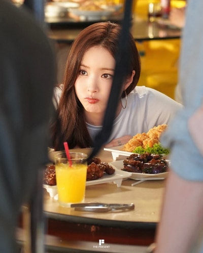 From school goddess to award winner: Shin Sae-kyung shows us how gray suits hit different