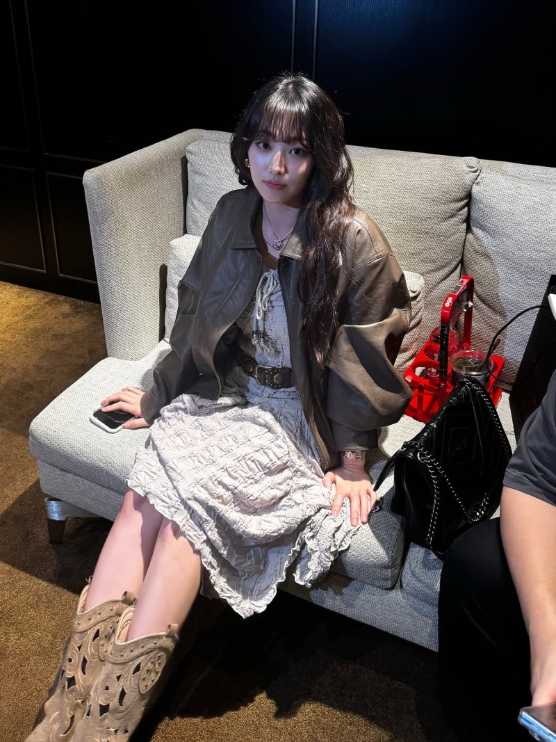 Kang Min-a Has Thrown Four Ceremonial First Pitches. Here's Why Her Casual Looks Work Anyway.