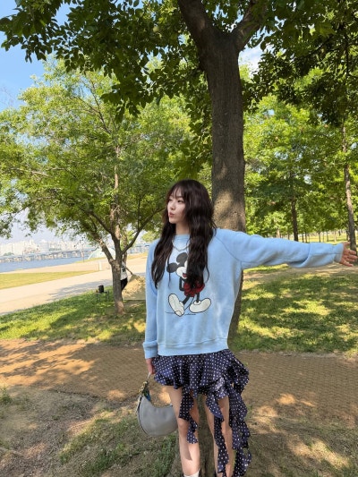 Kang Min-a Has Thrown Four Ceremonial First Pitches. Here's Why Her Casual Looks Work Anyway.