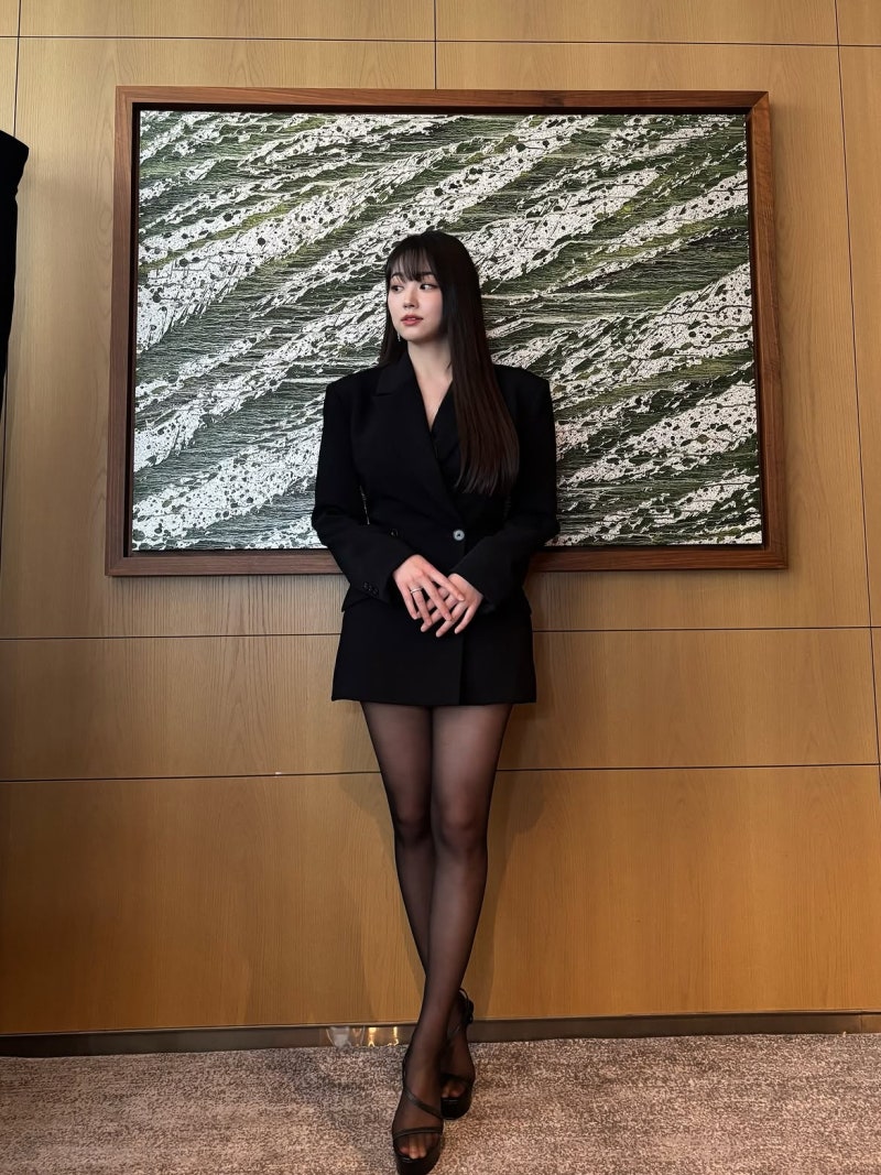Kang Min-a Has Thrown Four Ceremonial First Pitches. Here's Why Her Casual Looks Work Anyway.