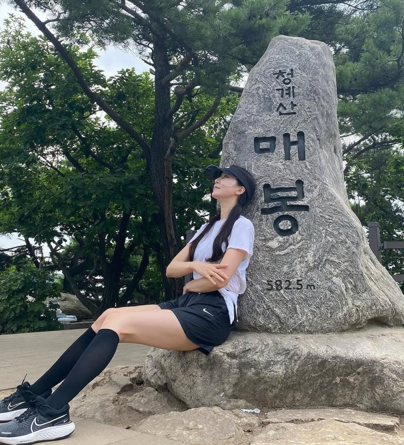 Why You Keep Looking at Yoon Se-a Twice—The Detail Game Wins
