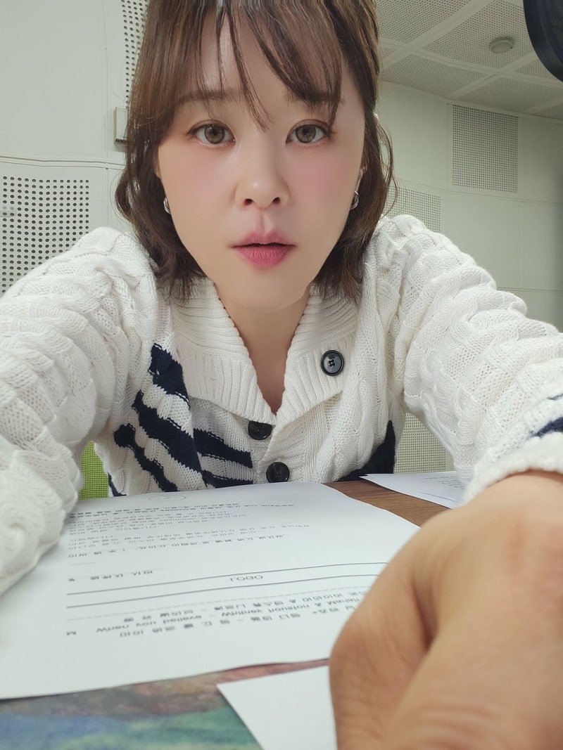 The Five-Year Comeback: How Choi Kanghee Is Making Vertical Lines Her Secret Weapon