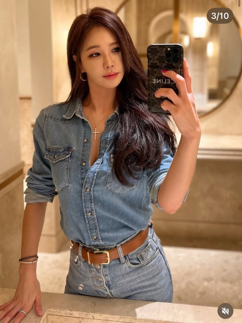 The It-Girl Architect: How Kang Ye-bin Uses Belts to Transform Every Outfit Into Something Sharp